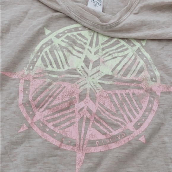 ivivva tee - Picture 2 of 3